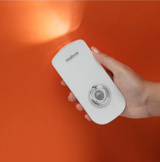 Luminária LED com Sensor de Presença Intelbras ESI 5003